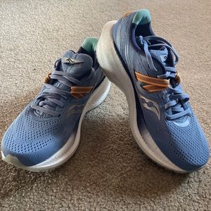 Women’s Saucony Triump 20 JackRabbit